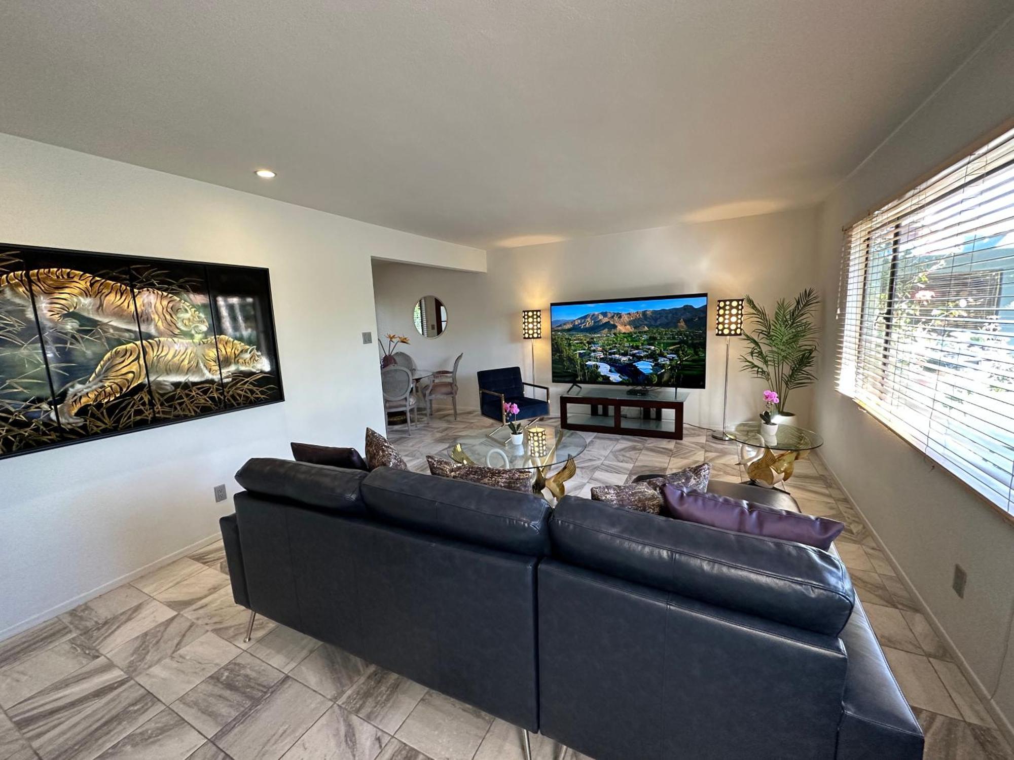 One-Bedroom Deluxe Suite Men Only